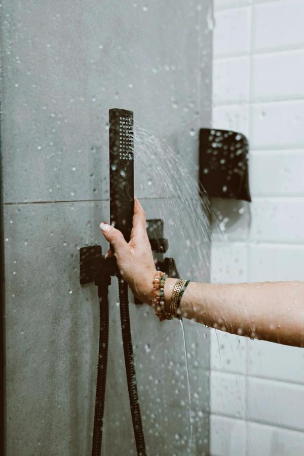 Sol Hotel Shkodër エクステリア 写真