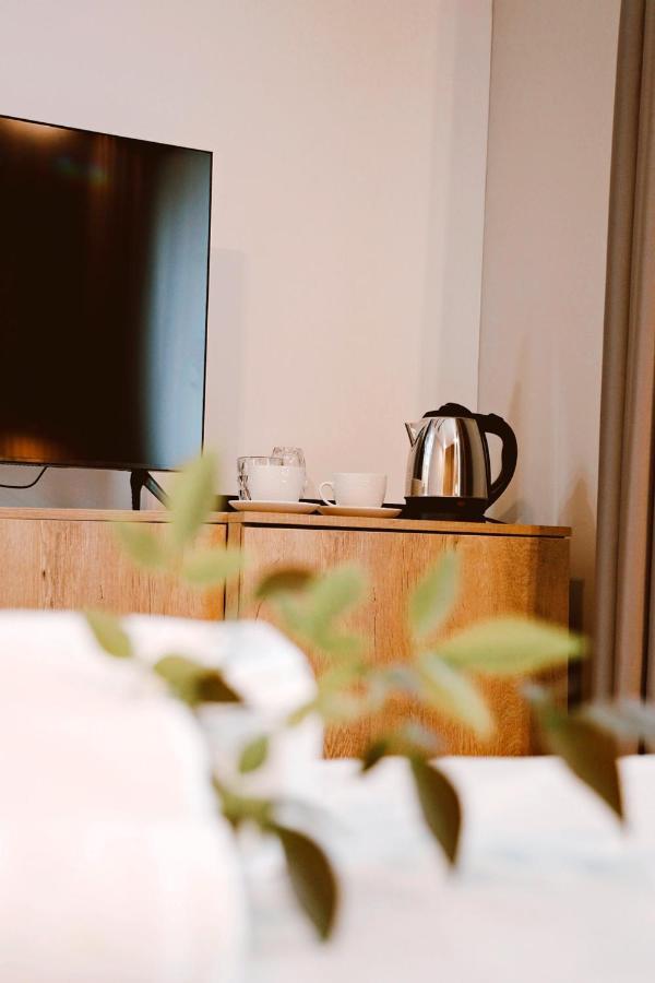 Sol Hotel Shkodër エクステリア 写真