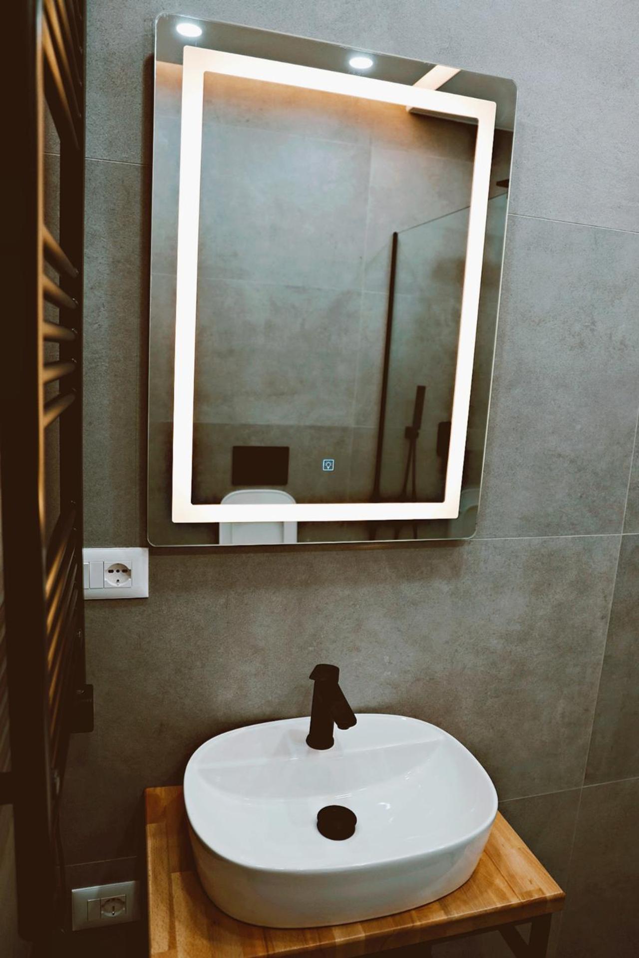 Sol Hotel Shkodër エクステリア 写真