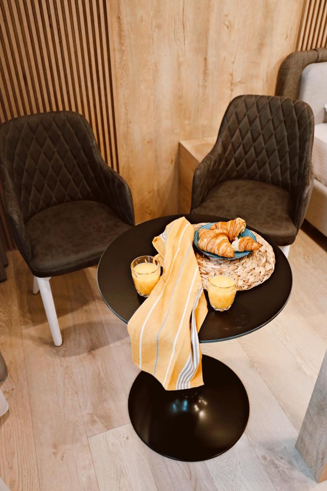 Sol Hotel Shkodër エクステリア 写真