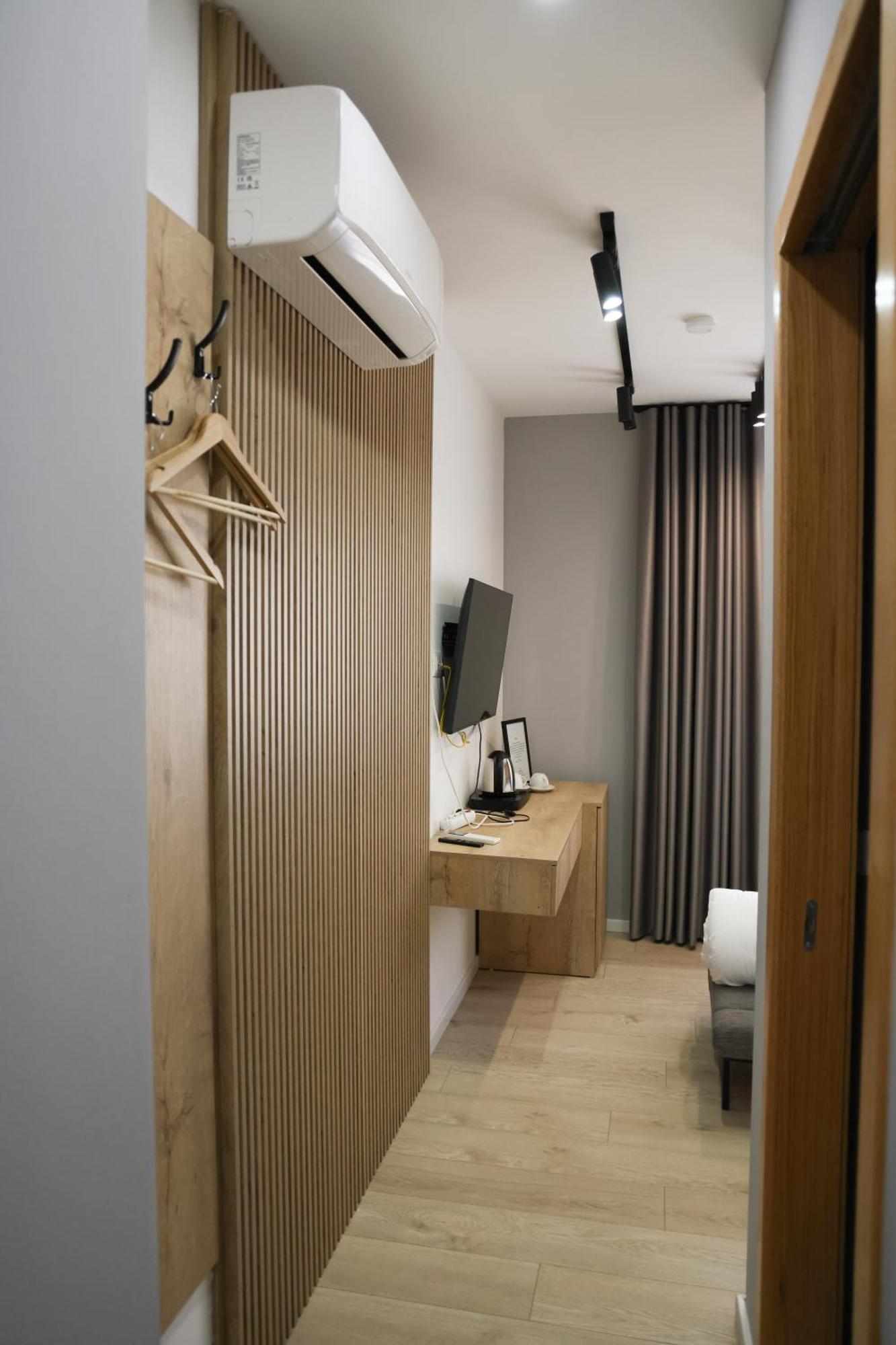 Sol Hotel Shkodër エクステリア 写真